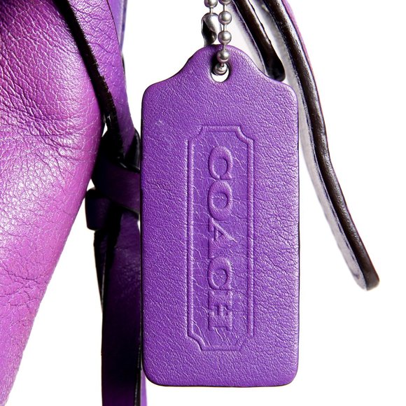 Coach Legacy Leather Duffle 19889 w/Double Tassel Trim / Shoulder or Crossbody - Picture 7 of 15